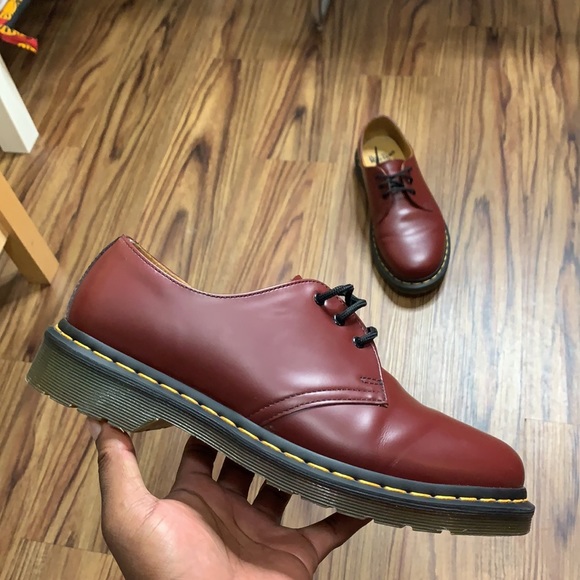 Dr. Martens Shoes | Dr Martens Vegan Low Cut The Orginal Men (9) | Color: Red | Size: 9 | Nduwayoclement's Closet